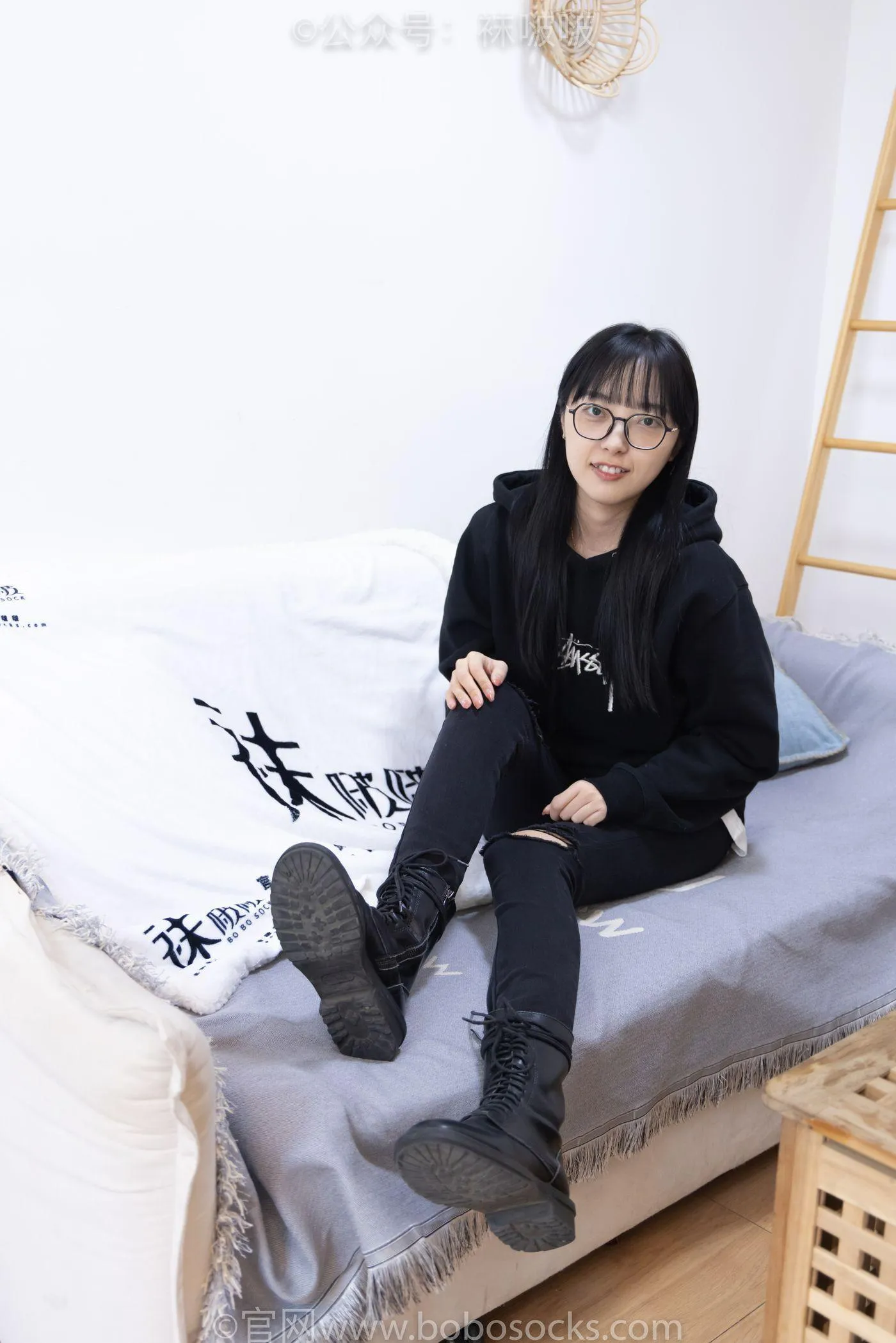 [BoBoSocks袜啵啵]NO.061 稚予-短靴、白棉袜、裸足 [145P]插图1